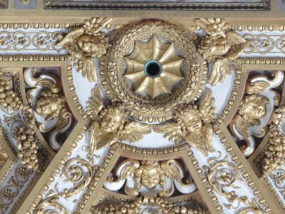 decorazione
Particolare della ricca decorazione dellâ€™abside
